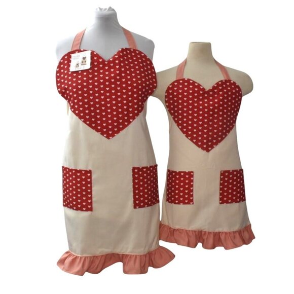 Mother Daughter Apron Set Adult & Child Apron Set Hearts Red Pink Cream - Picture 1 of 5